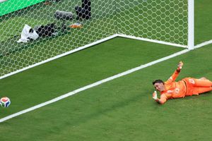 Uruguay goalkeeper Muslera subbed off at half-time as Spain lead in World Cup clash SportsTak