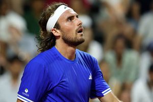 Tsitsipas part ways with father as coach in latest split ahead of Wimbledon; Who is his new coach? SportsTak