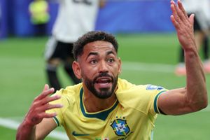 Brazil's Matheus Cunha explains controversial five-finger gesture towards Japan during World Cup clash SportsTak