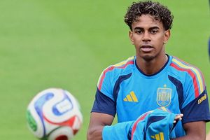 Spain coach ends suspense on Lamine Yamal's availability for FIFA World Cup Round of 32 clash vs Austria SportsTak