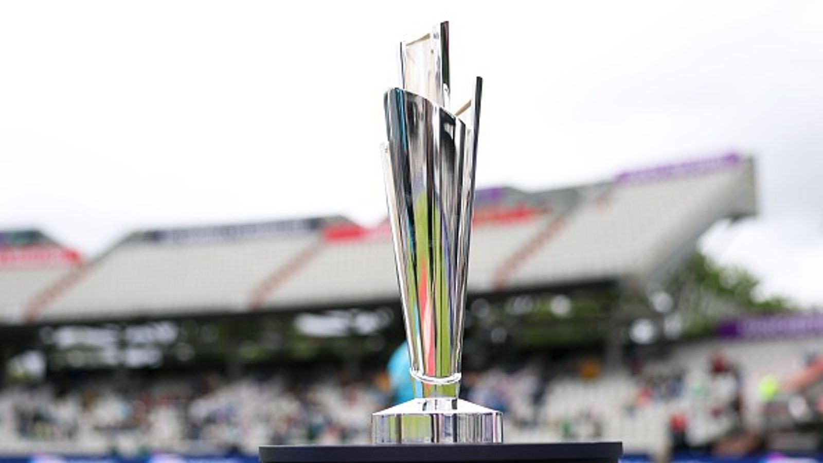 Former England star faces online abuse and death threats for calling T20 World Cup schedule 'ridiculous' ICC Women's T20 World Cup 2026 trophy in this frame. (Getty)