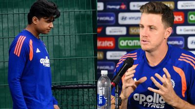 Morne Morkel's big statement amidst Vaibhav Sooryavanshi's delayed debut ahead of IND vs ENG 2nd T20I India's bowling coach Morne Morkel (R) and batting prodigy Vaibhav Sooryavanshi in frame. (Getty)