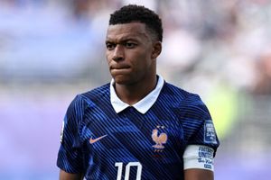 Not Mbappe, THIS star wins Man of the Match award in France vs Paraguay World Cup clash SportsTak