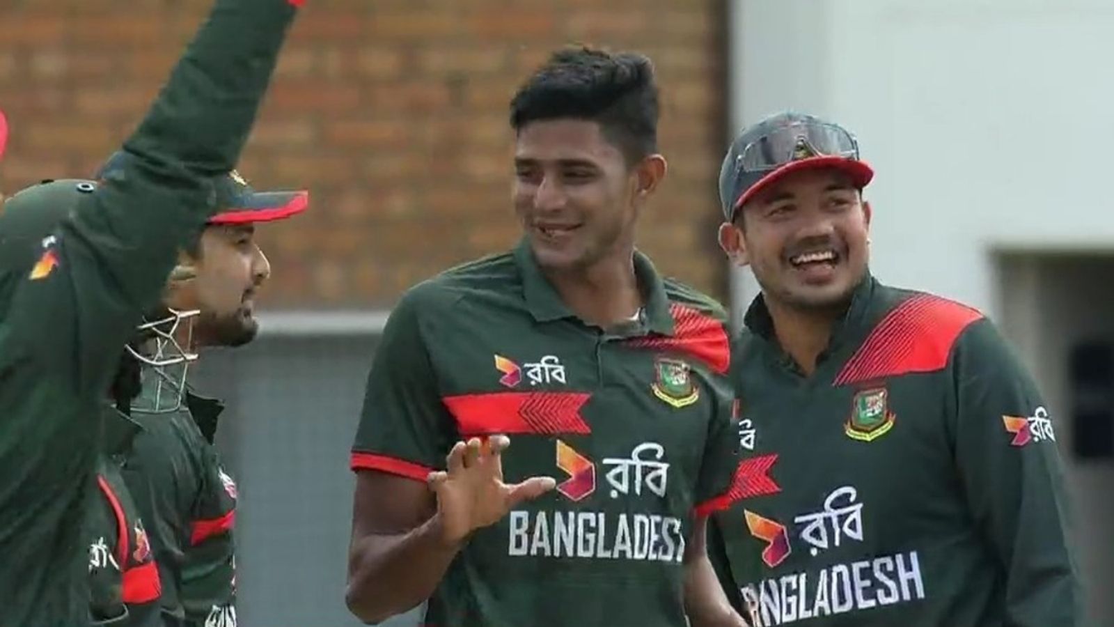 Nahid Rana claims 6 for 21 vs Zimbabwe, breaks all-time Bangladesh ODI record for best bowling figures Bangladesh's Nahid Rana celebrates a wicket against Zimbabwe in first ODI of the series.