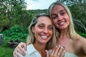Australia's star all-rounder Ash Gardner's accused of cheating by estranged wife with 22-yr-old teammate SportsTak