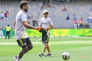 No conversation between Virat Kohli and Gautam Gambhir during practice session? Report makes massive claim SportsTak
