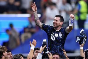 Watch: Lionel Messi loses it as Argentina defeats England with dramatic stoppage-time winner to reach World Cup final SportsTak