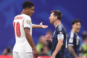 Jude Bellingham backpedals after viral Lionel Messi clash in FIFA World Cup semi-final SportsTak