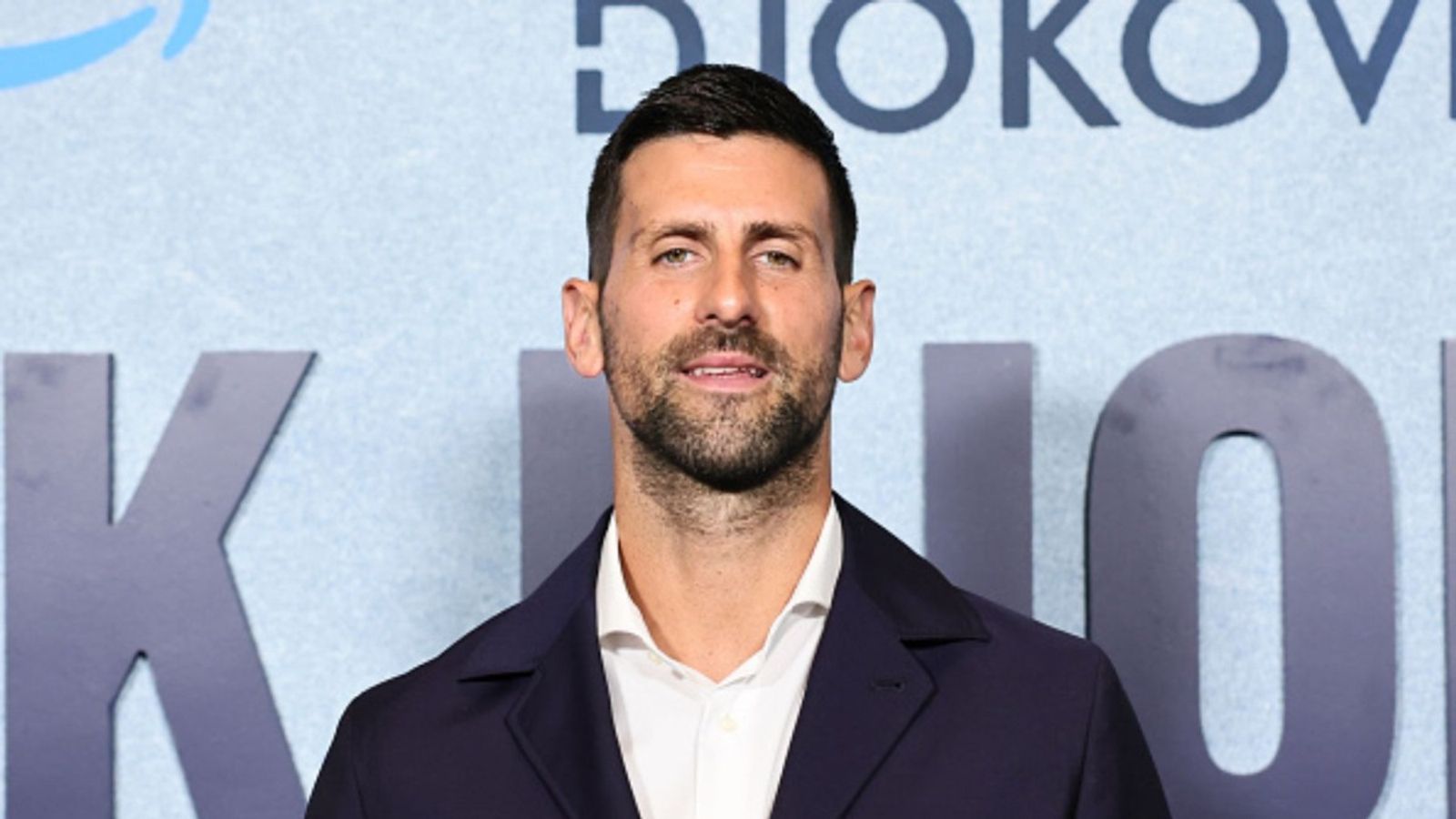 Watch: Novak Djokovic drains three straight three pointers at Fanatics Fest Novak Djokovic in the frame (Image via Getty)