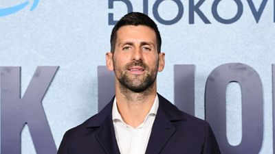 Watch: Novak Djokovic drains three straight three pointers at Fanatics Fest Watch: Novak Djokovic drains three straight three pointers at Fanatics Fest