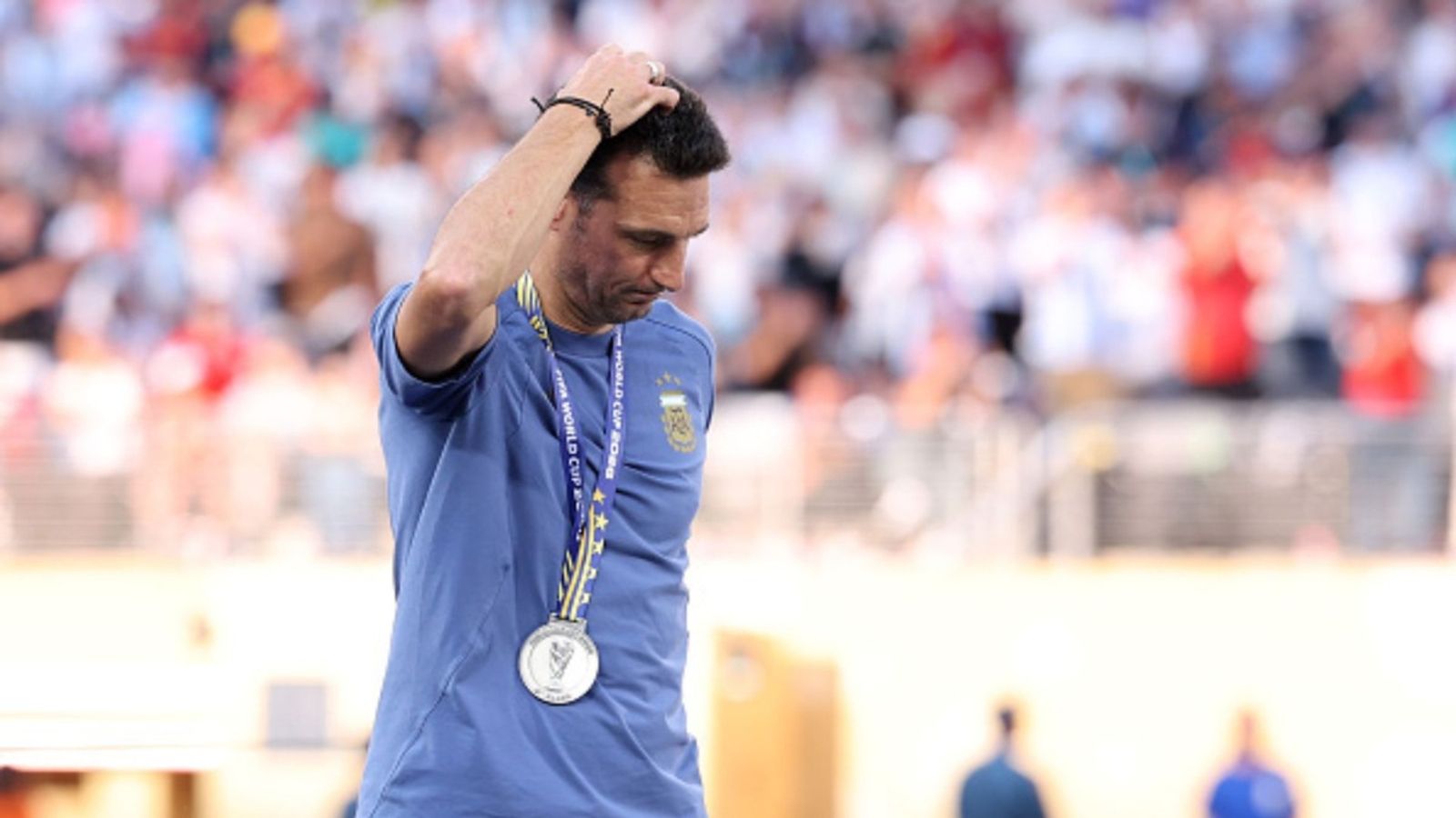 Watch: Argentina head coach Scaloni breaks down in tears after heartbreaking World Cup final defeat to Spain Lionel Scaloni in the frame (Image via Getty)