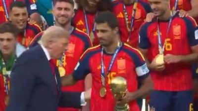 WATCH: Donald Trump steals spotlight during Spain's FIFA World Cup trophy celebration Donald Trump with Spanish national team players.