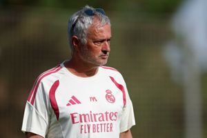 Watch: Jose Mourinho returns to Real Madrid sideline for pre-season training in nostalgic scene SportsTak