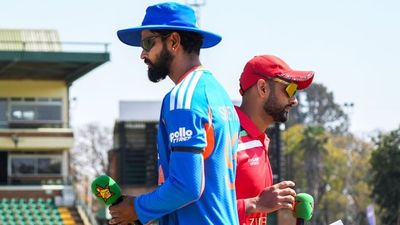 REVEALED: Why Zimbabwe and India players are sporting black armbands during 2nd T20I India captain Shreyas Iyer (L) and Zimbabwe skipper Sikandar Raza in frame. (Getty)