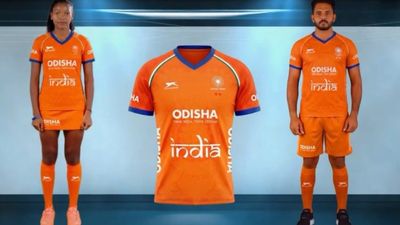 Hockey India hits back at Viren Rasquinha after 'saffron' jersey backlash Hockey India hits back at Viren Rasquinha after saffron jersey backlash. (Screenshot)