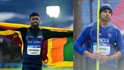Legendary Sri Lankan cricketer heaps praise on Rumesh Tharanga after stunning CWG gold over Neeraj Chopra Legendary Sri Lankan cricketer heaps praise on Rumesh Tharanga after stunning CWG gold over Neeraj Chopra