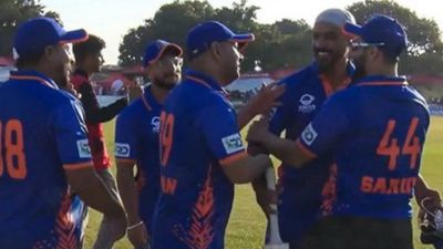 IND vs PAK: Dhawan's all-round heroics powers India to thrilling 2-wicket win over Pakistan Indian Royals defeated Pakistan Panthers in the Asian Legends League match. (X)