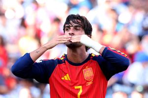 Spanish star Ferran Torres urges Barcelona to prove commitment amid PSG interest SportsTak