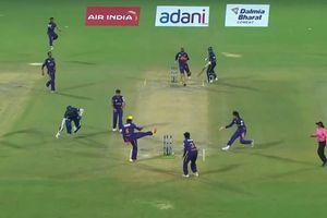 LSG player fumbles, then kicks ball in frustration to cause lucky run out and force super over; watch video SportsTak