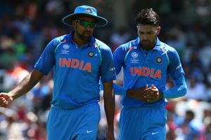 R Ashwin wants MI to ask for these 2 Indian players if they trade Hardik Pandya to KKR SportsTak
