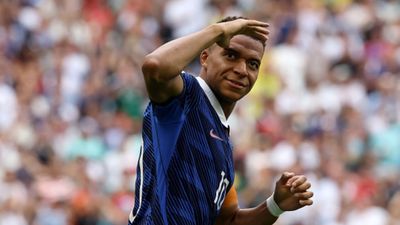 Watch: Kylian Mbappe skips rest as Real Madrid star trains hard on holiday; video goes viral Kylian Mbappe skips rest as Real Madrid star trains hard on holiday; video goes viral