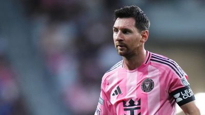 Watch: Lionel Messi returns to Rosario following father’s death Lionel Messi returns to Rosario following father’s death
