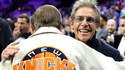 Watch: Hollywood star Ben Stiller celebrates Knicks’ historic title with NBA Trophy after 53 years Hollywood star Ben Stiller celebrates Knicks’ historic NBA title after 53 years