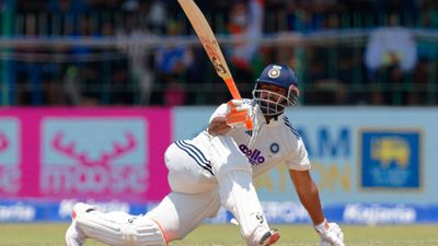 'Physio is monitoring him': Dhruv Jurel reveals Rishabh Pant’s shoulder issue after Day 2 Rishabh Pant in this frame. (Getty)