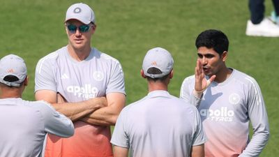Will Gill enforce follow-on? India bowling coach Morkel gives insight as rain threat looms large in Colombo Shubman Gill, Morne Morkel