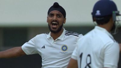 'When the time is right, you'll get your chance': Test hopeful Arshdeep reveals Gambhir-led India team management's message SportsTak