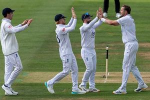 ENG vs PAK: Robinson breaks Pakistan's back as England notch series-clinching 194-run win in 2nd Test SportsTak