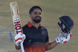 Prabhsimran responds to T20I snub with 47-ball 125 as Warriors chase down 265 in just 16.5 overs vs Abhishek's Soormas SportsTak