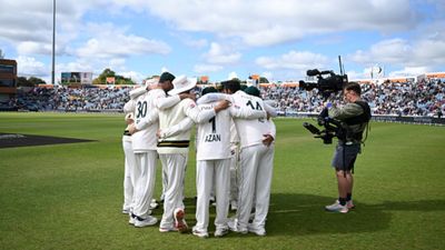 Dropped from Test squad, One Pakistan player refused to attend royal meeting with King Charles in protest: Report Pakistan huddle