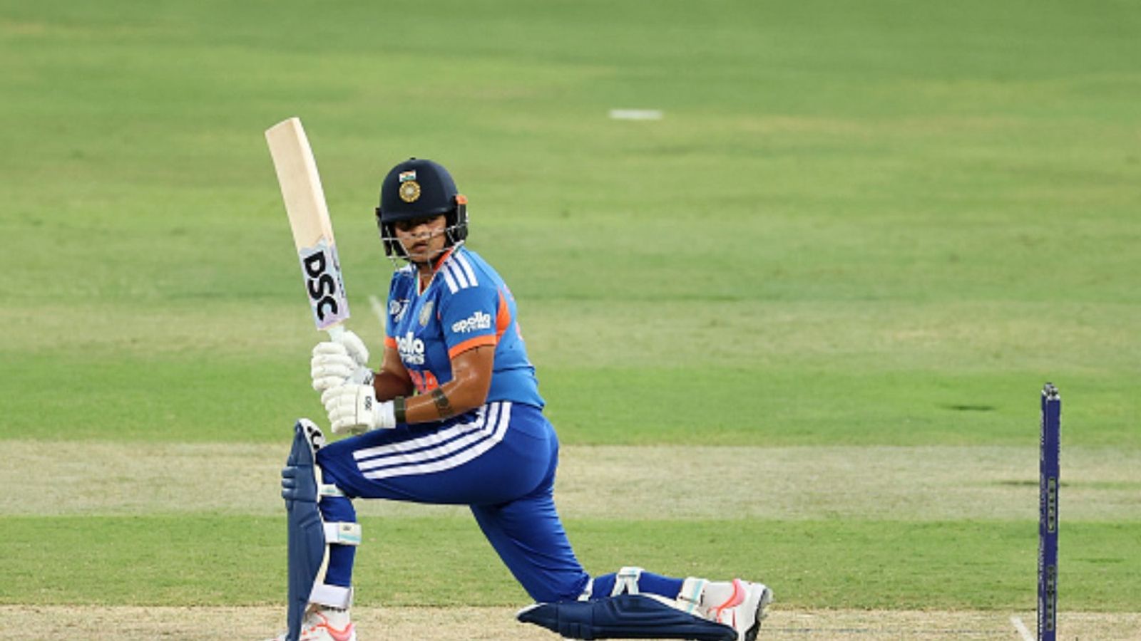 Shafali Verma scripts history; becomes youngest in Women’s T20I to create an unbelievable record Shafali Verma in the frame (Image via Getty)
