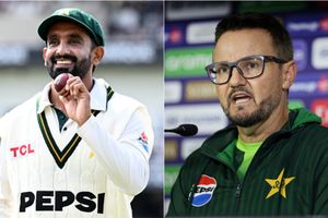 'Can't carry a finger spinner that's...': Pakistan head coach Mike Hesson on why Ali Usman was sent home despite Leeds fifer SportsTak