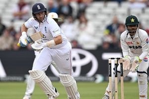 ENG vs PAK: Root's England complete 3-0 series sweep with 8-wicket drubbing of Pakistan in 3rd Test SportsTak