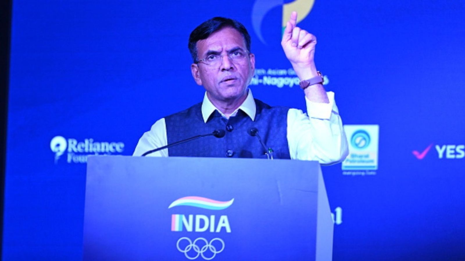 4-5 Indian athletes face Japan visa delays ahead of Asian Games; coach also hit with issue Union Minister of Youth Affairs and Sports in India Dr. Mansukh Mandaviya in the frame (Image via Getty)