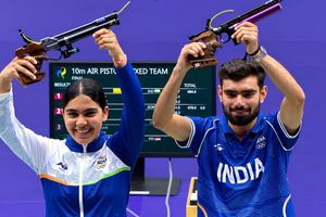 Last-minute pairing Suruchi, Kamaljeet bag India's 1st gold in 10m air pistol event at Asian Games 2026 SportsTak
