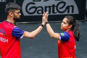 Manush-Diya lose to China's World No.2 pair in semifinals, settle for rare bronze medal SportsTak