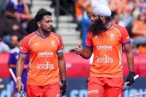 Why are hockey legends protesting in New Delhi? Here is all you need to know SportsTak