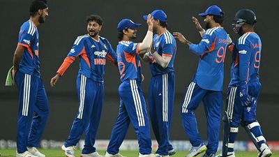 R Ashwin reveals how dropping 31-yr-old star is the reason why India are staring at T20I series defeat against West Indies India's Kuldeep Yadav (2L) celebrates with his teammates in this frame. (Getty)