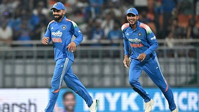 BCCI announces India's ODI and Test squads for NZ tour, Hardik Pandya's absence continues; Iyer to lead in 2 games India's captain Shubman Gill (R) and teammate Virat Kohli in this frame. (Getty)
