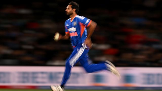 India bowling coach Morkel reveals why Bhuvneshwar struggled on T20I comeback despite IPL success for 2 seasons Bhuvneshwar Kumar of India bowls during game one of the T20I series against New Zealand at Hagley Oval on October 22, 2026 in Christchurch, New Zealand.