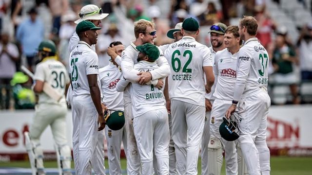 'Harmer' blow to Australia as SA notch crushing 176-run win in 3rd Test to seal series, shake up WTC points table South Africa's Simon Harmer (C-L) hugs teammate Temba Bavuma (C-R) as they celebrate the wicket of Australia's Pat Cummins in this frame. (Getty)