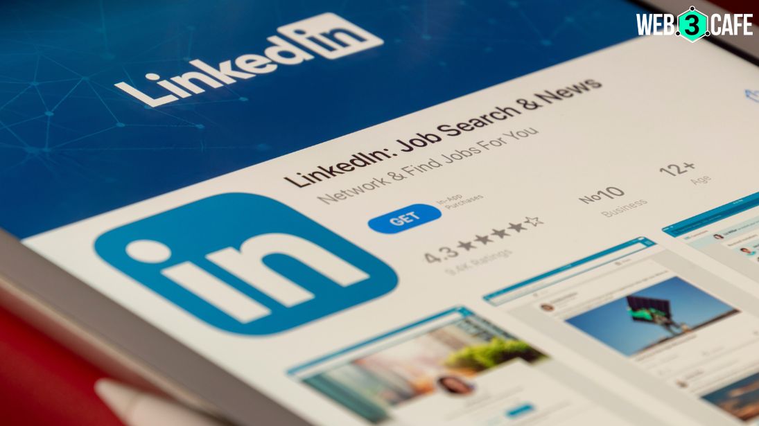 LinkedIn boosts user experience LinkedIn boosts user experience