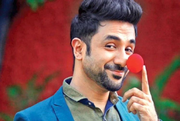 कॉमेडियन वीर दास को हिंदू संगठन की चेतावनी, कहा पहले 'मांगो माफी'