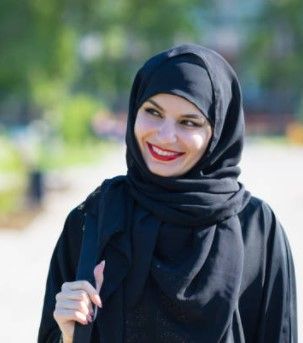 हिजाब मामला : जजों की राय अलग-अलग, बड़ी बैंच के पास मामला पहुंचा