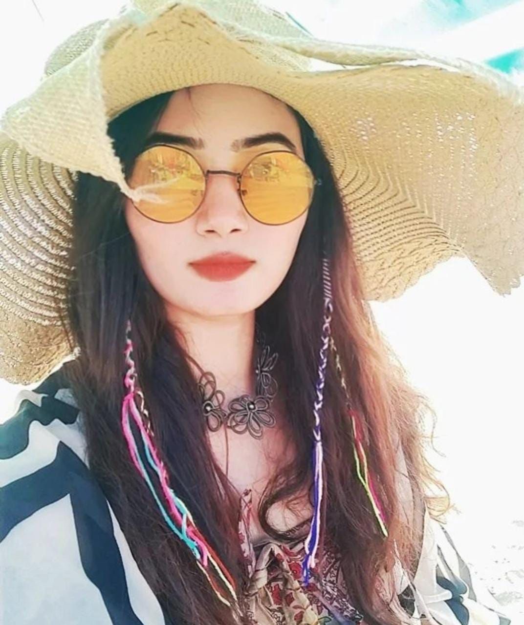 फेमस ब्लॉगर को इस वजह से उसके पति हाथ पैर बांध चौथी मंजिल से फेंका