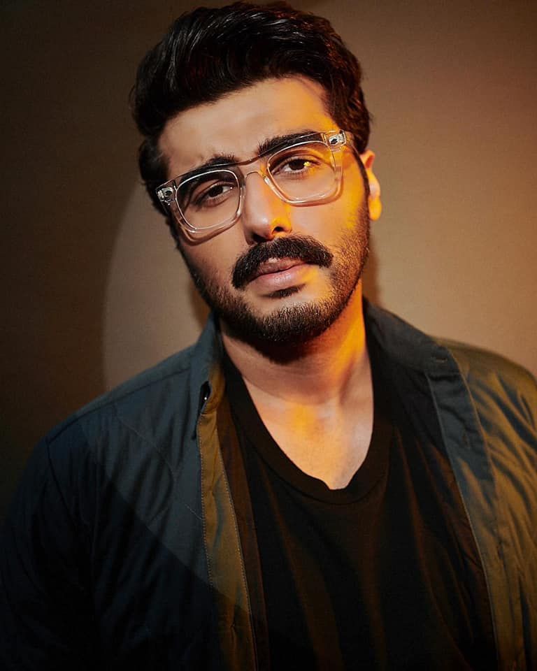 अर्जुन कपूर की 'कुत्ते' के पोस्टर पर मचा घमासान, कोर्ट पहुंचा मामला