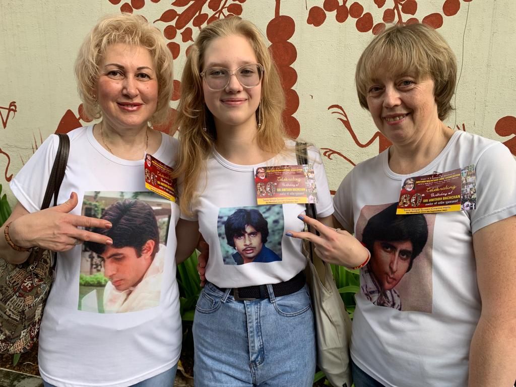 HAPPY BIRTHDAY Amitabh सर! रूस से आए प्रशंसक